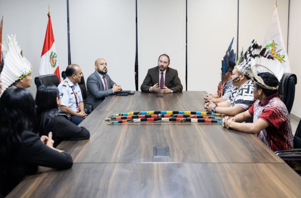 DIALOGOS EN EL MINDEF